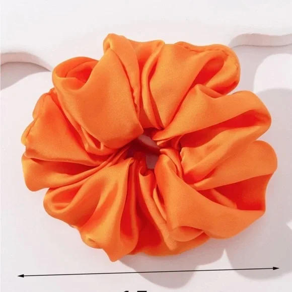 Halloween Gift Set with Ghost, Floral Print Pouch - Picture 10 of 11